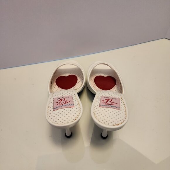 Pinup Couture White Leather Heeled Sandals - Picture 5 of 8